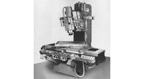 Universal-Senkrecht-Bohrund Fräsmaschine, Ende 1960er Jahre