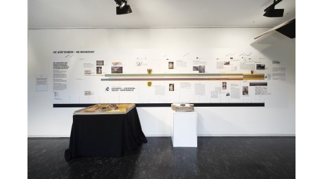 Zeitstrahl mit der Geschichte der vier Teile des Stadtteils, Foto: Daniela Wolf