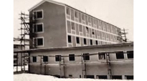 Gebäude des Internationalen Bundes während des Baus, 1950er Jahre