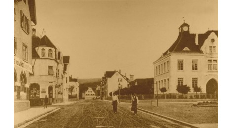 Postkarte mit Ansicht der Herderschule, um 1910